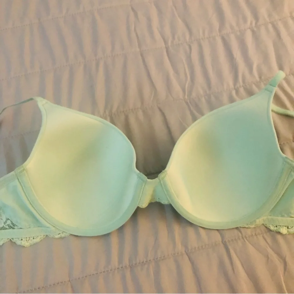Victoria’s Secret | Pastel Green w/ Lace Bra - Picture 8 of 11